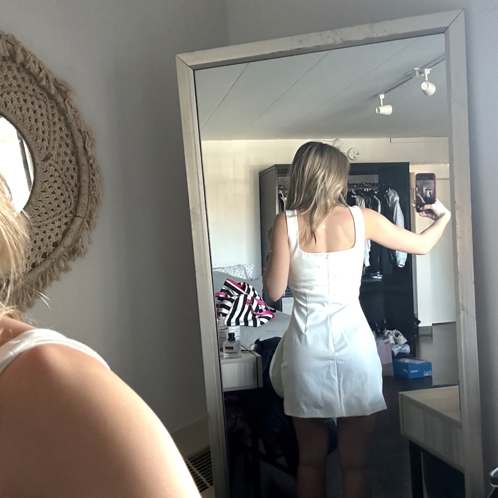 Elliatt Rays Dress - Picture 7 of 7